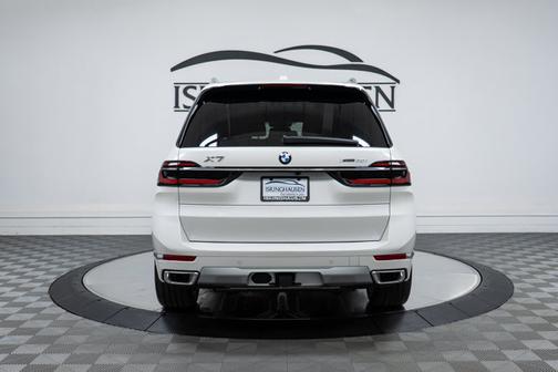2026 BMW X7 xDrive40i