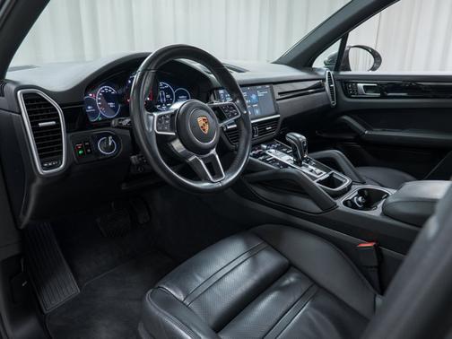 2019 Porsche Cayenne Base