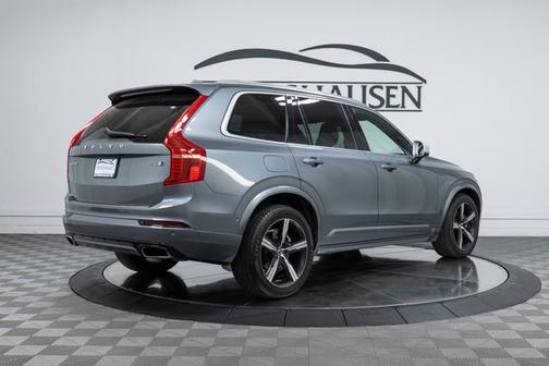 2017 Volvo XC90 T6 R-Design