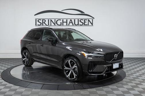 2023 Volvo XC60 Recharge Plug-In Hybrid Ultimate Dark Theme