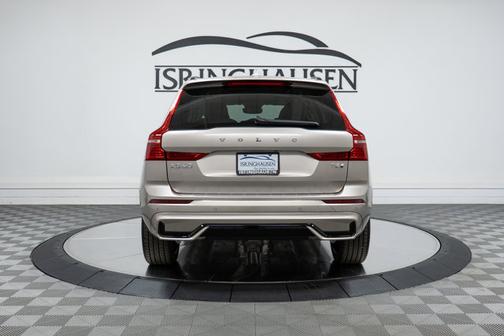 2025 Volvo XC60 Plug-In Hybrid Ultra