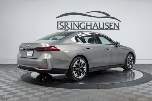 2026 BMW 530 530i xDrive