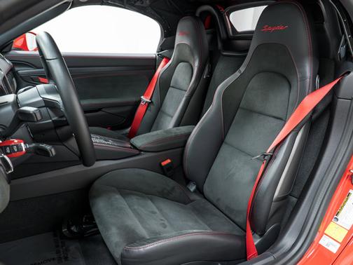 2022 Porsche 718 Spyder