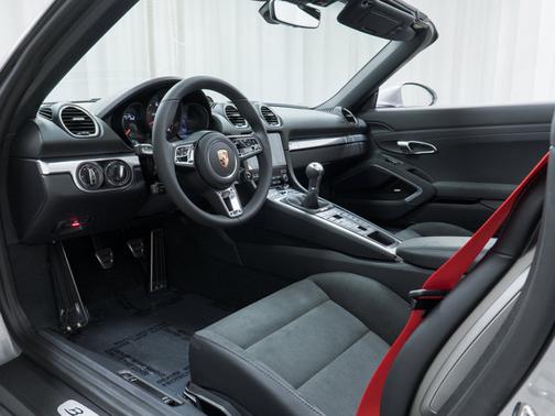 2025 Porsche 718 Boxster GTS 4.0