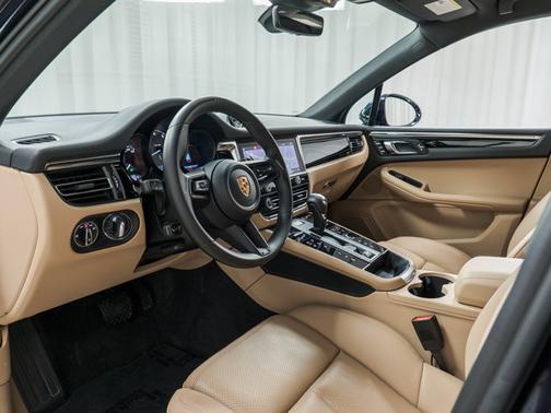2023 Porsche Macan S