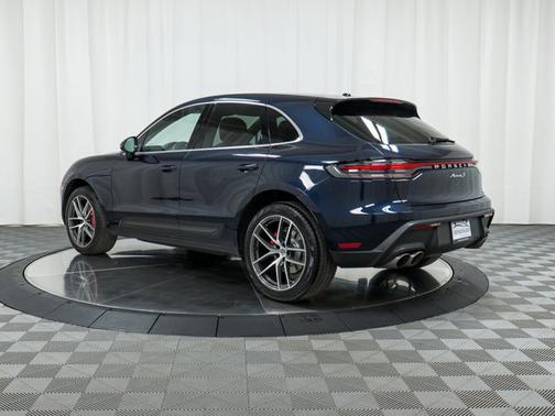 2023 Porsche Macan S
