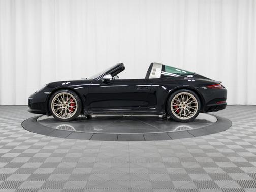 2019 Porsche 911 Targa 4 GTS