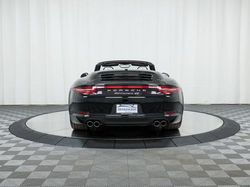 2016 Porsche 911 Carrera 4S