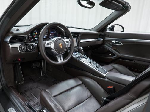 2016 Porsche 911 Carrera 4S