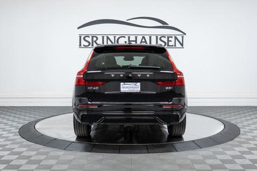2025 Volvo XC60 Plus