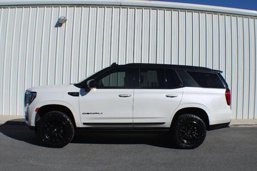 White Frost Tricoat 2024 GMC Yukon Denali