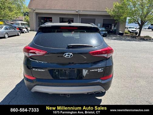 Black Noir Pearl 2018 Hyundai TUCSON Limited