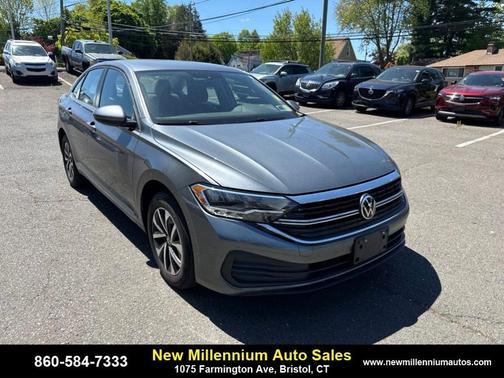 Platinum Gray Metallic 2023 Volkswagen Jetta 1.5T S
