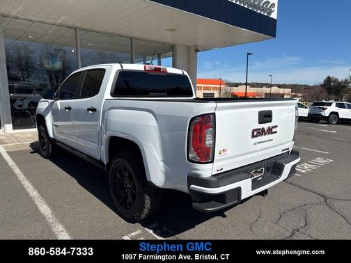 Summit White 2022 GMC Canyon AT4 w/Leather
