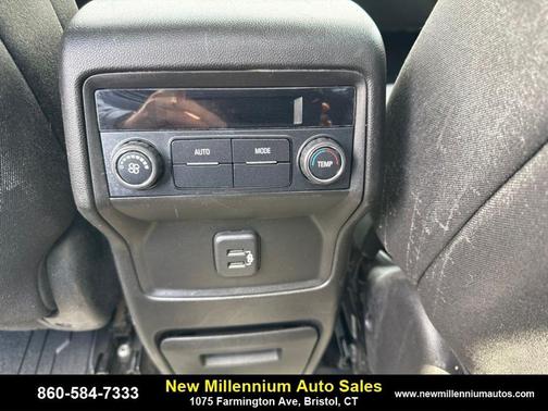 Iridium Metallic 2019 GMC Acadia SLE-2