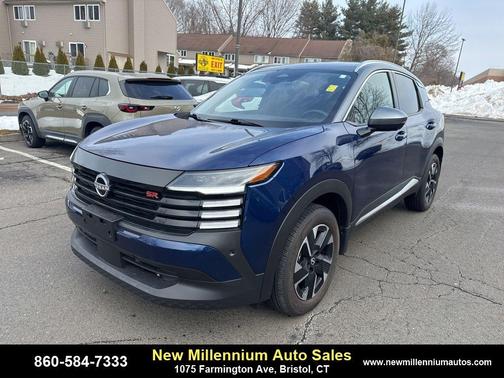 Deep Blue Pearl 2025 Nissan Kicks SR