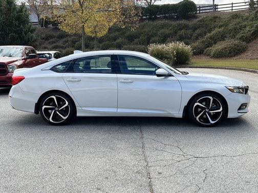 Photo 4 of 30 of 2020 Honda Accord Sport 1.5T