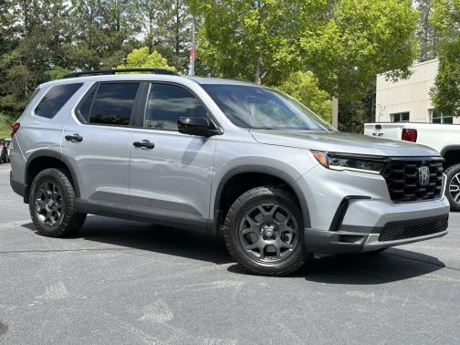 Lunar Silver Metallic 2025 Honda Pilot