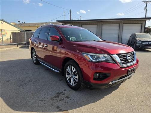 RED/ ?? 2019 Nissan Pathfinder SL