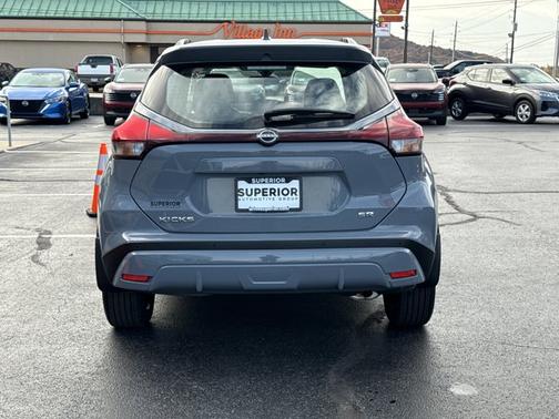2024 Nissan Kicks SR