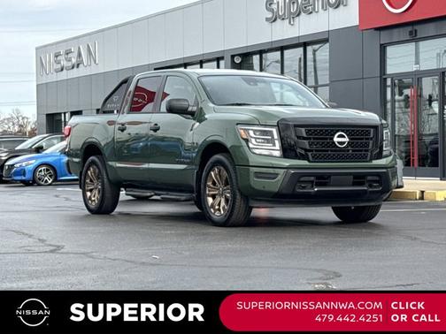 2024 Nissan Titan SV