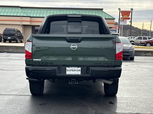 2024 Nissan Titan SV