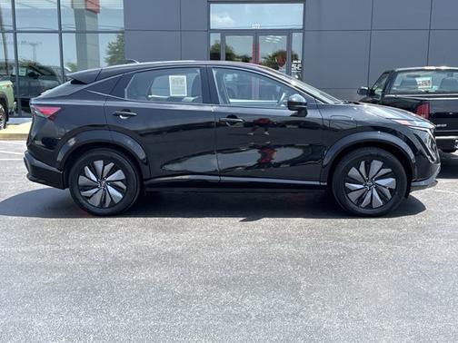 Black (P) 2024 Nissan ARIYA ENGAGE