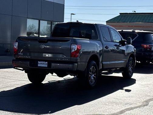 2024 Nissan Titan SV