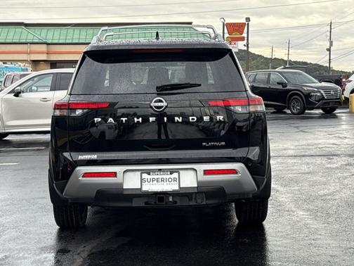 2024 Nissan Pathfinder Platinum