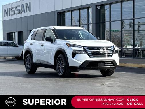 Everest White P 2024 Nissan Rogue S
