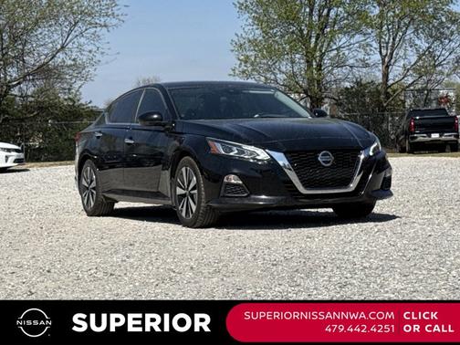 Black 2021 Nissan Altima 2.5 SV