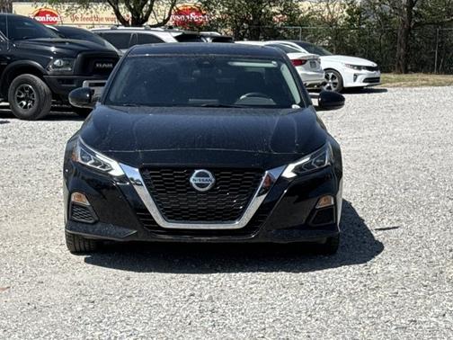 Black 2021 Nissan Altima 2.5 SV