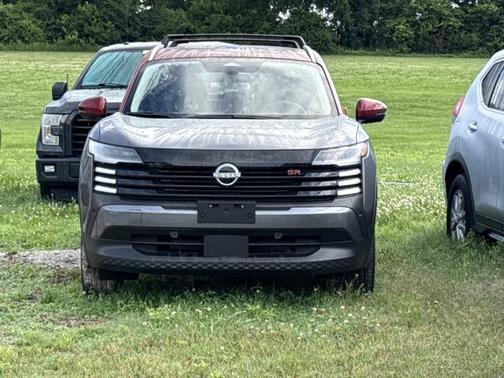 2t Gun Red Roof 2026 Nissan Kicks SR