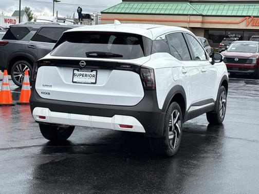 2025 Nissan Kicks SV