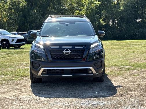 Obsidian Green 2025 Nissan Pathfinder Rock Creek