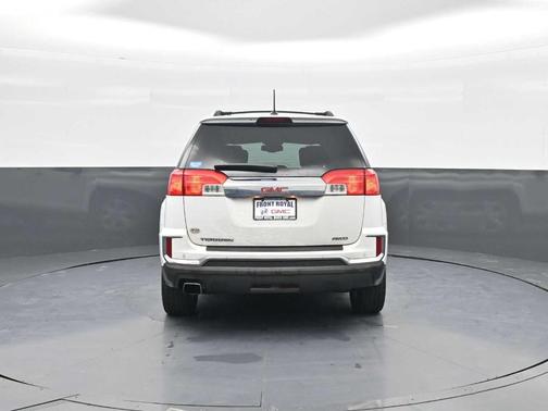 Summit White 2017 GMC Terrain SLT