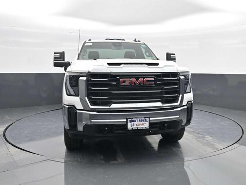 2025 GMC Sierra 3500 Pro
