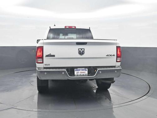 Bright White Clearcoat 2016 RAM 1500 Big Horn
