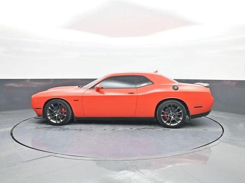 Go Mango! 2023 Dodge Challenger R/T