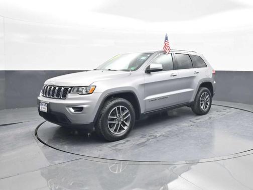 2019 Jeep Grand Cherokee Laredo E