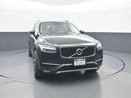 2018 Volvo XC90 T6 Momentum