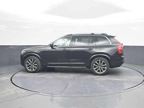 2018 Volvo XC90 T6 Momentum