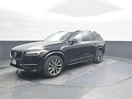 2018 Volvo XC90 T6 Momentum