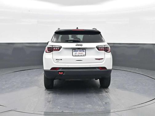 2024 Jeep Compass Trailhawk