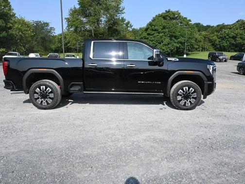 2025 GMC Sierra 2500 Denali