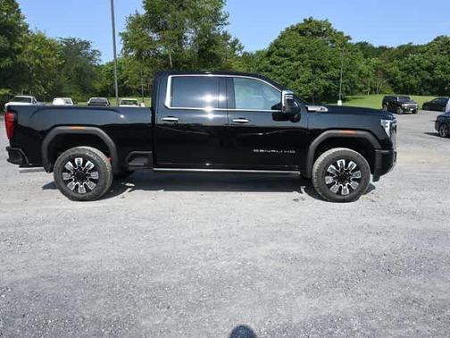 2025 GMC Sierra 2500 Denali