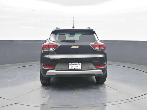 Mosaic Black Metallic 2026 Chevrolet Trailblazer LT