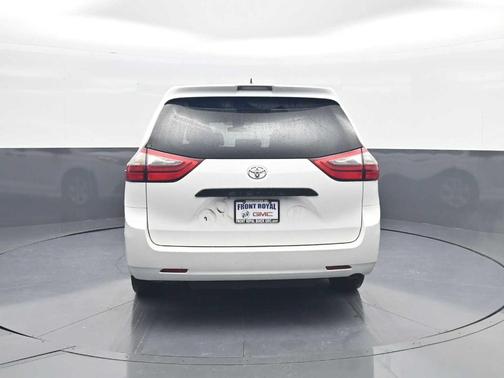 2020 Toyota Sienna L