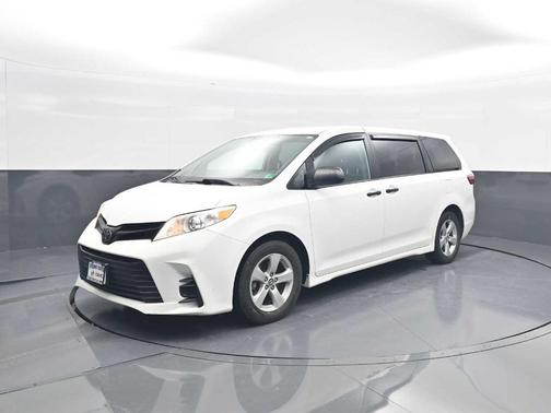 2020 Toyota Sienna L