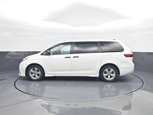 2020 Toyota Sienna L